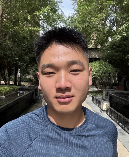 李某某