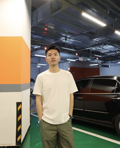 李某某